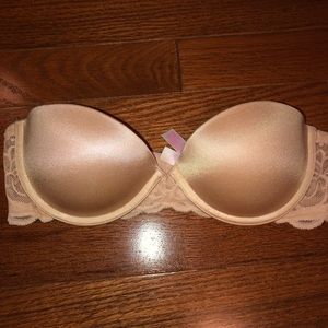 COPY - Strapless VS PINK bra 32B